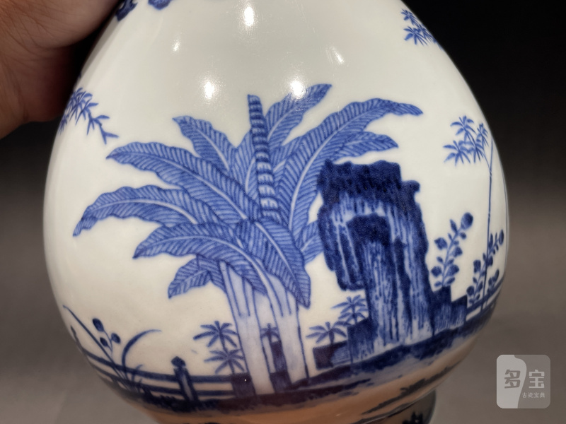 清乾隆 青花竹石芭蕉图玉壶春瓶 - 图8